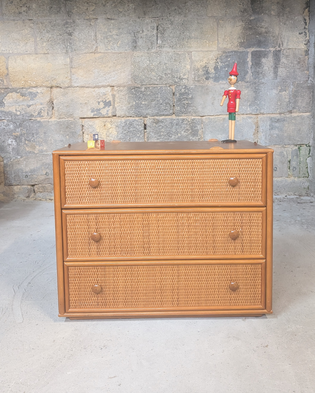 Commode vintage
