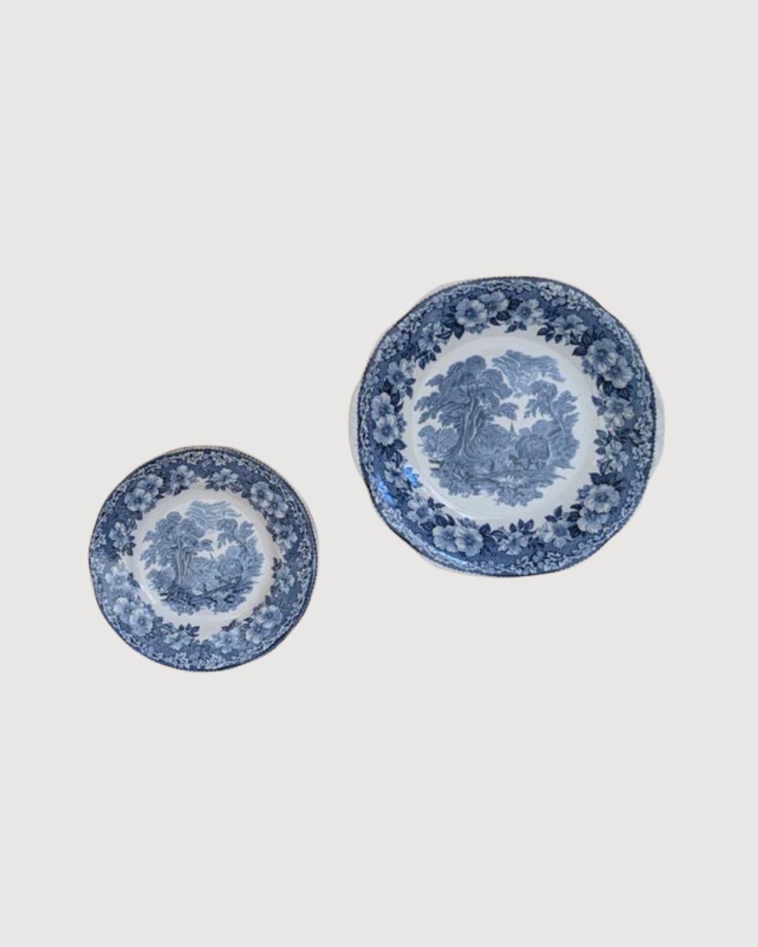 Assiettes à dessert et plat