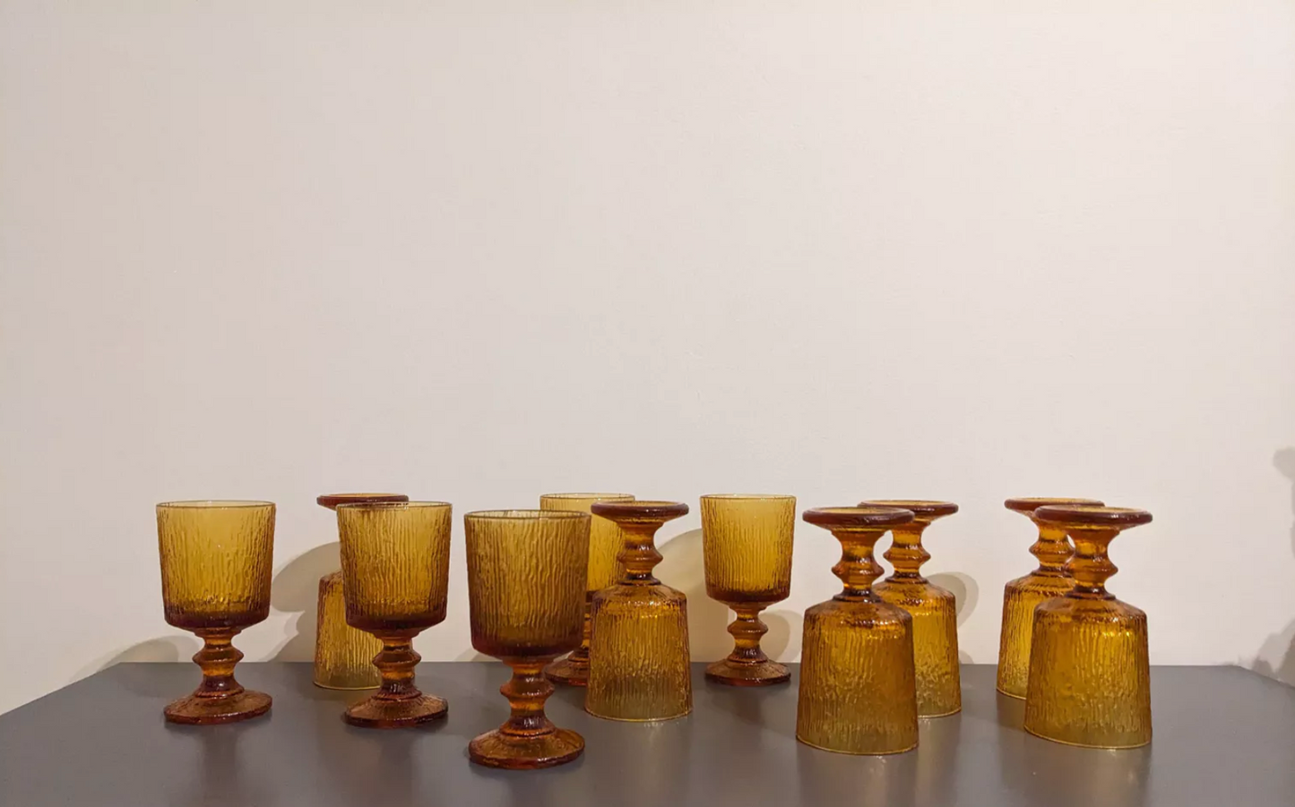 Lot de 11 verres oranges