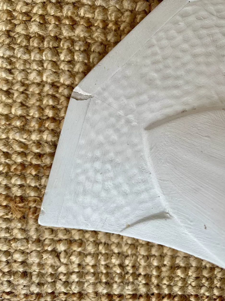 Paire d'appliques en plâtre, décor palmettes, XXe