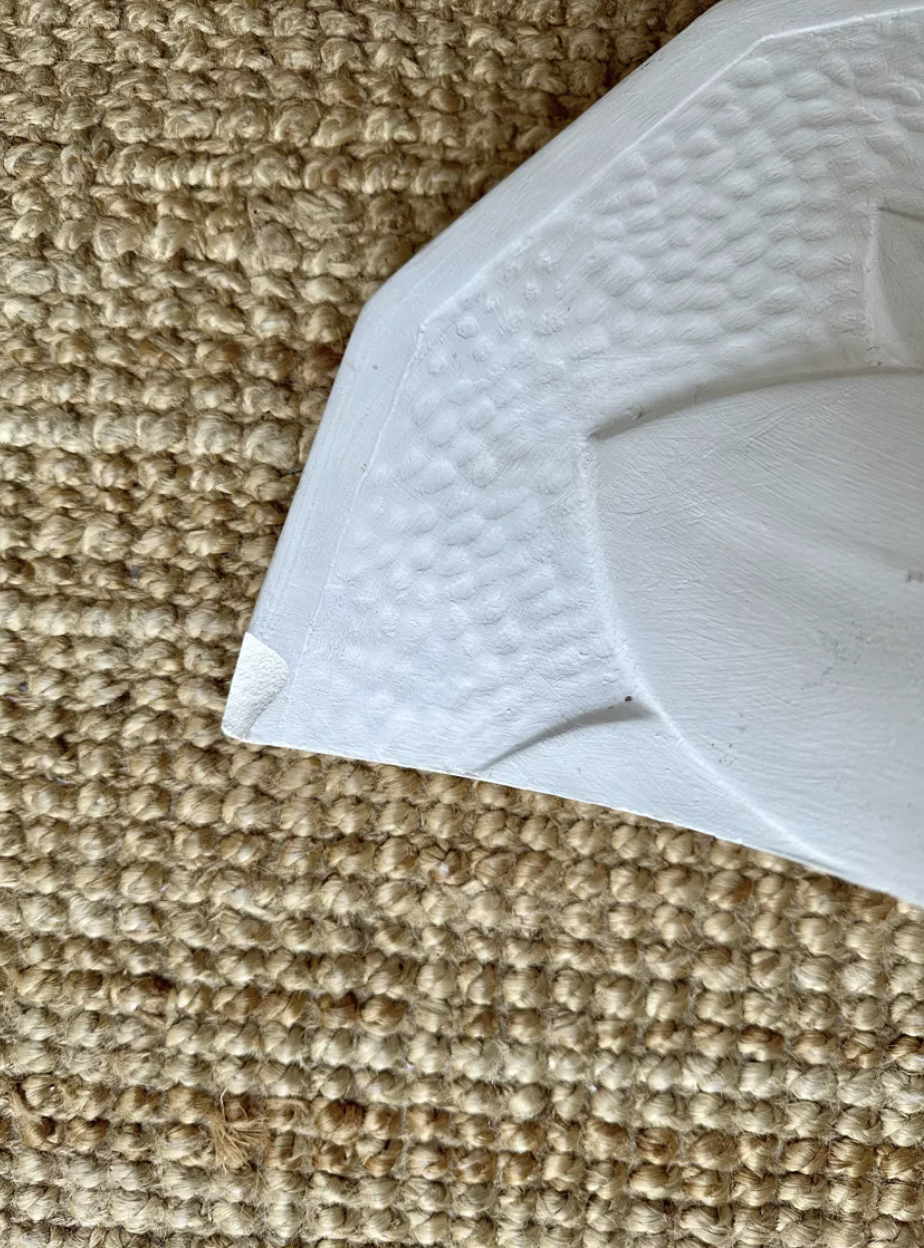 Paire d'appliques en plâtre, décor palmettes, XXe