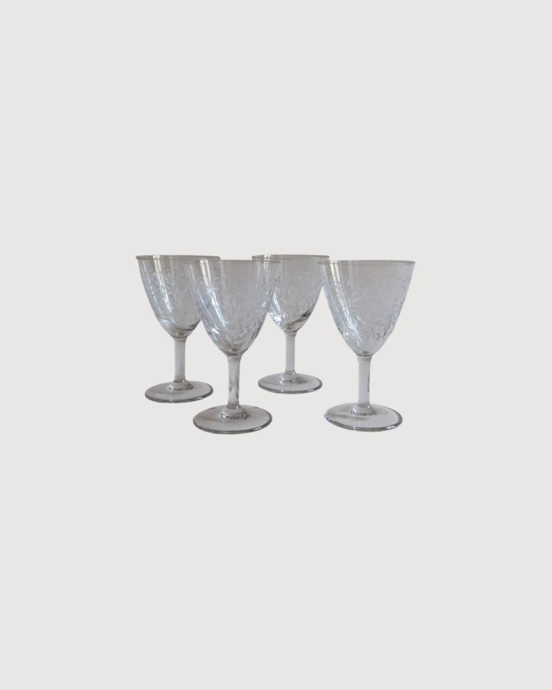 Lot de 4 verres en verre ciselé
