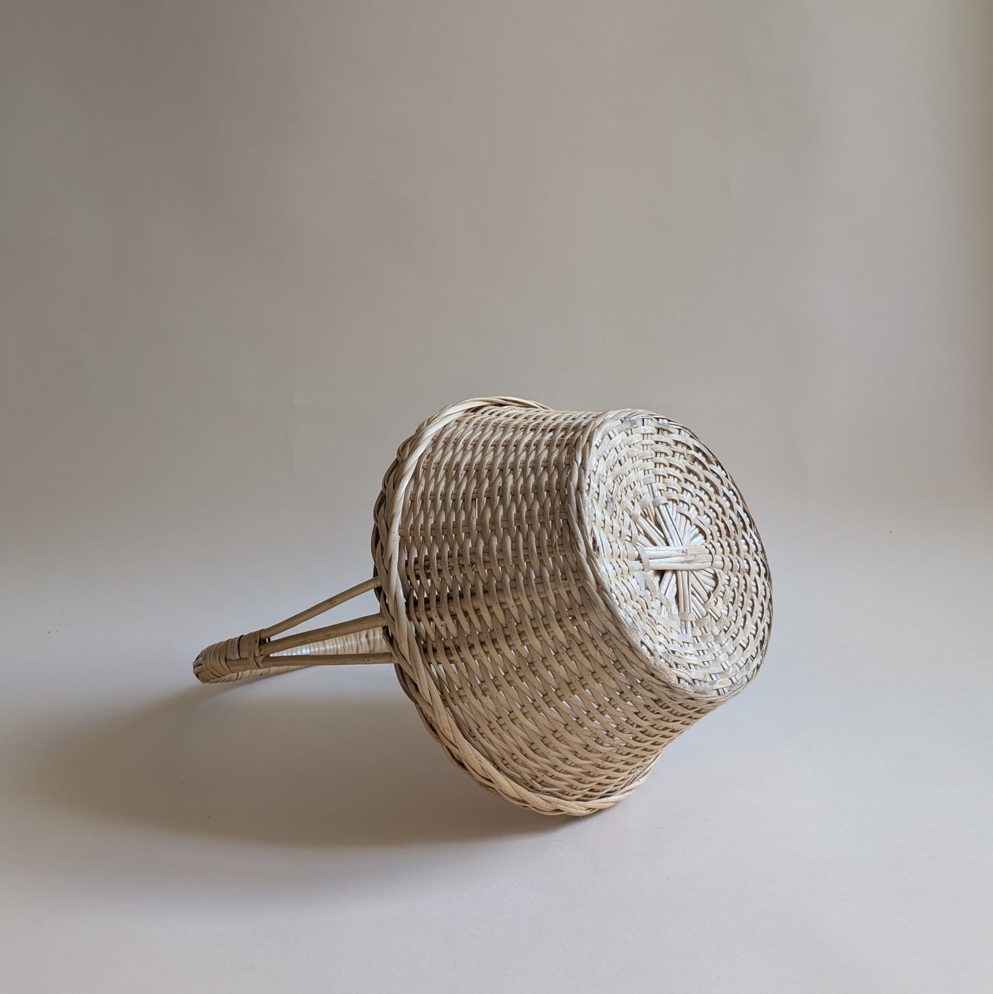 Panier rond en osier bois clair