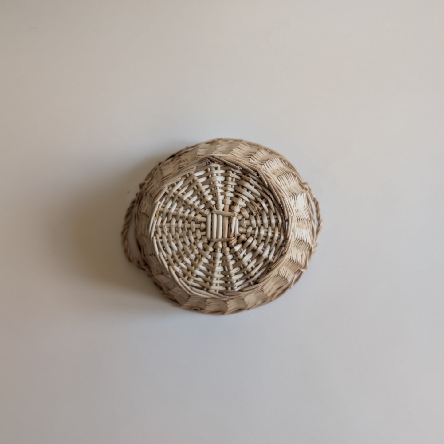 Panier rond en osier bois clair