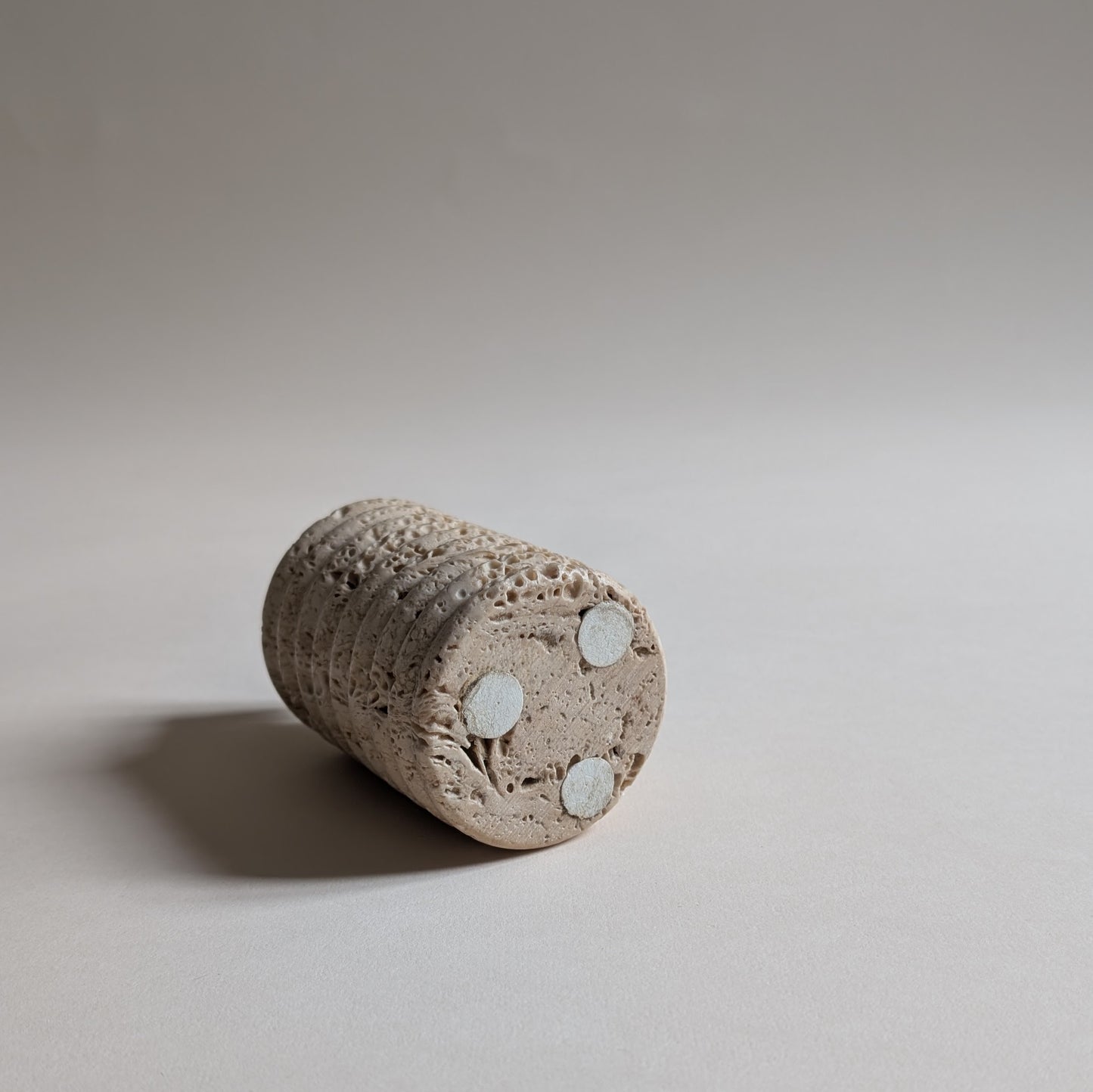 Briquet en travertin