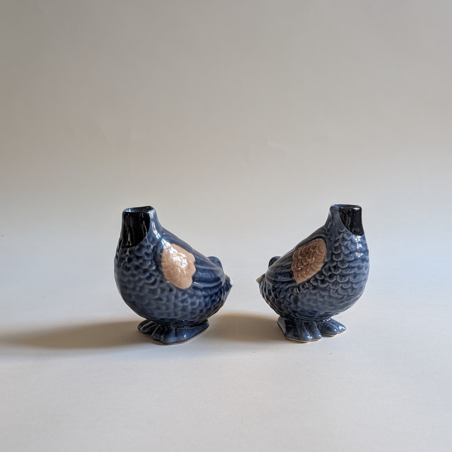 Paire de vases canards en barbotine
