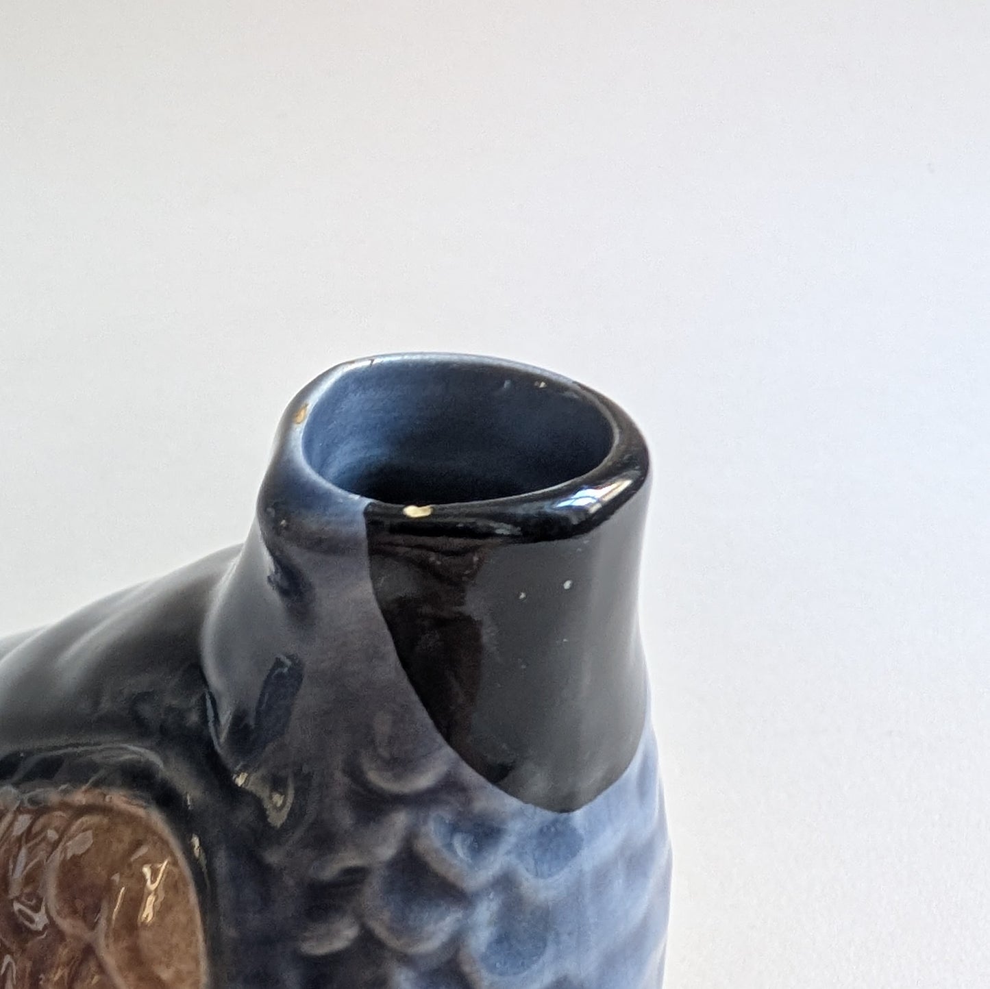 Paire de vases canards en barbotine