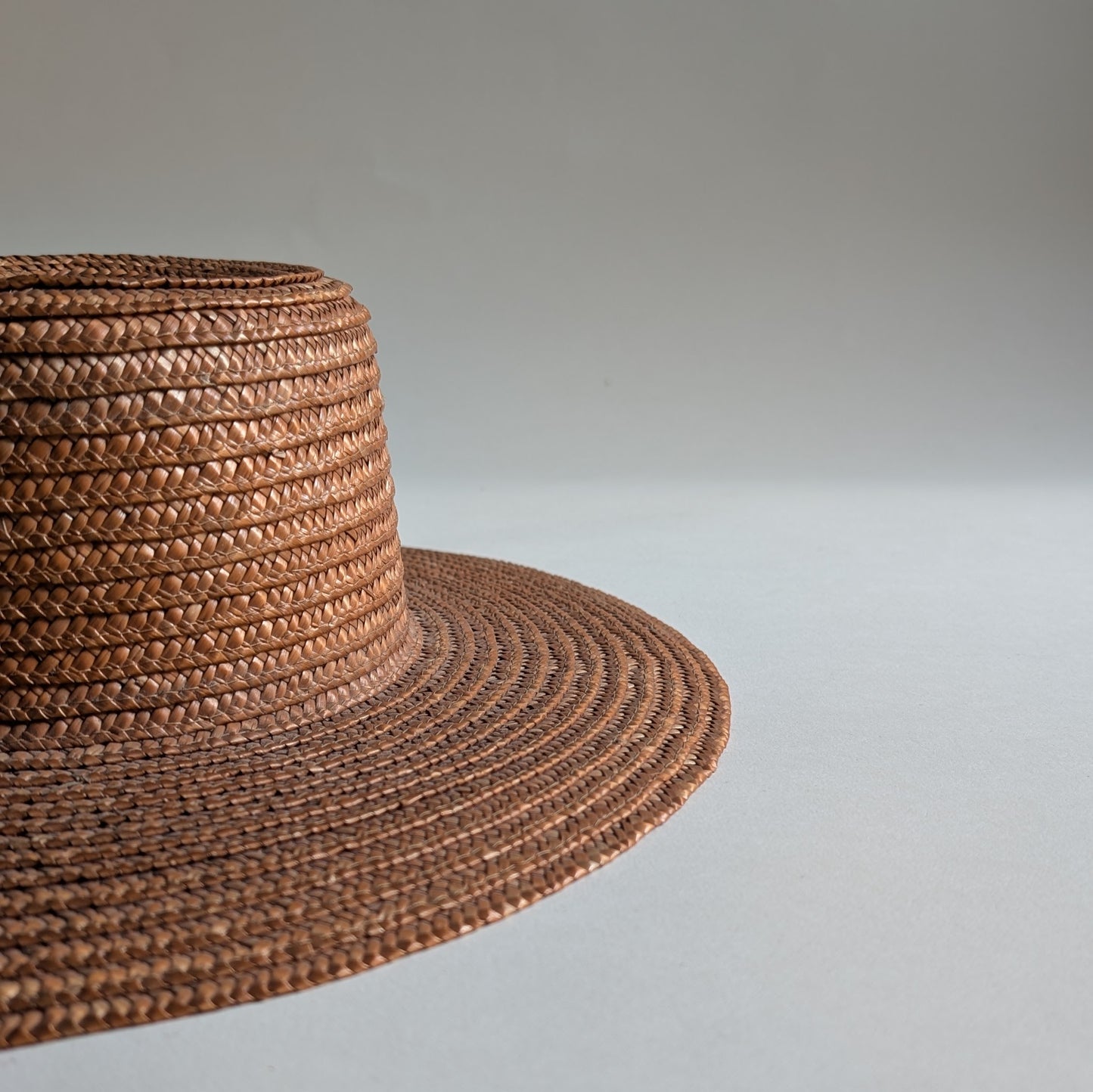 Chapeau tressé