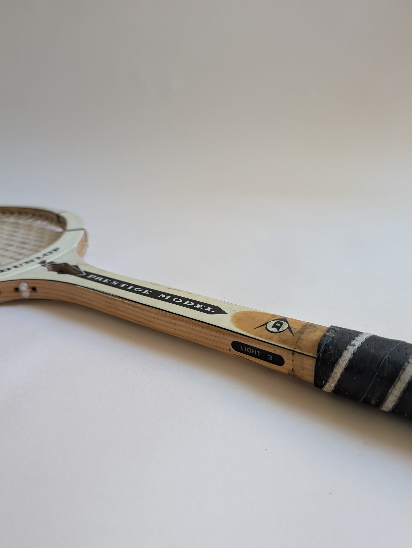 Raquette Dunlop, modèle Prestige