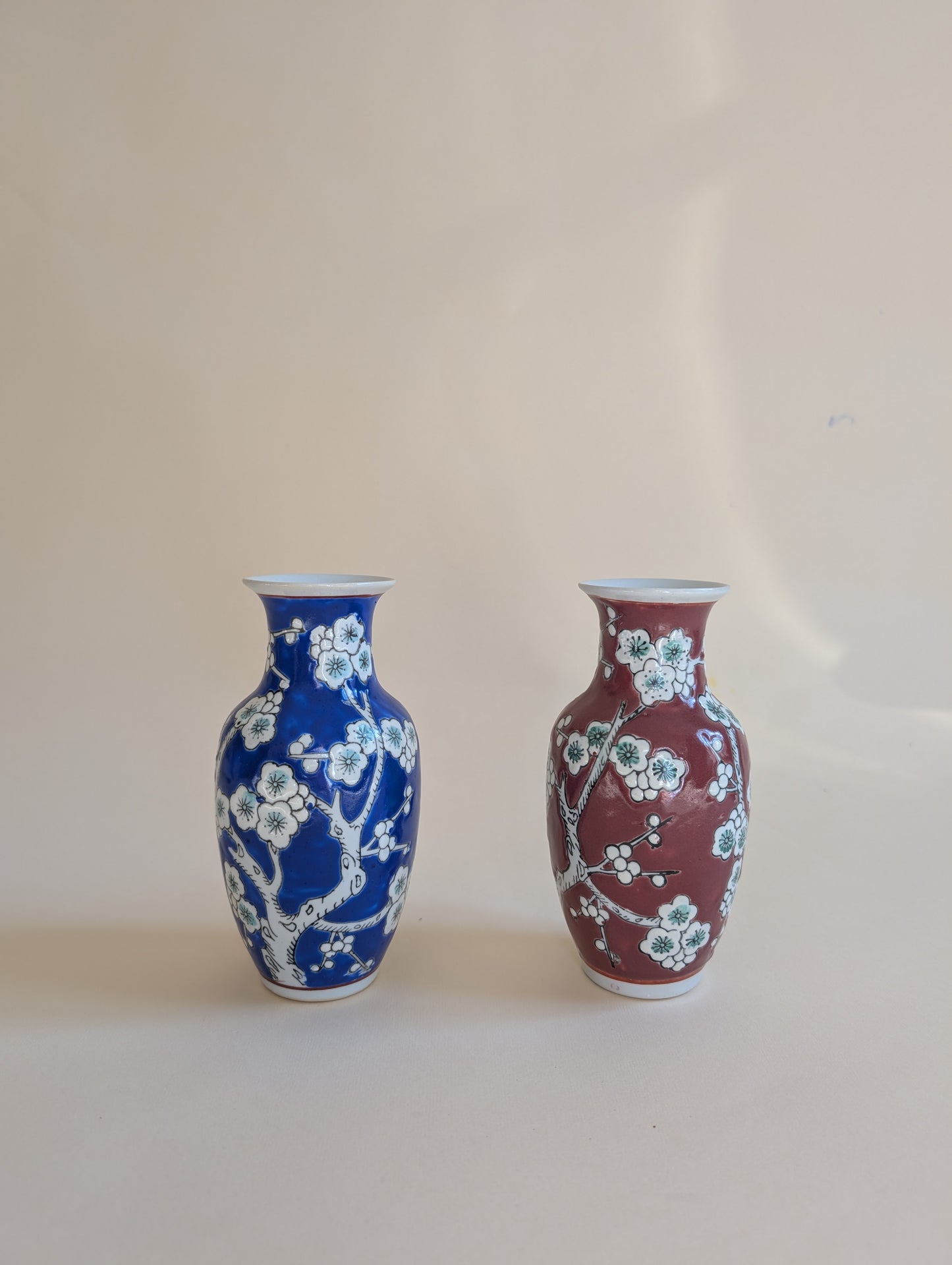 Paire de vases en céramique