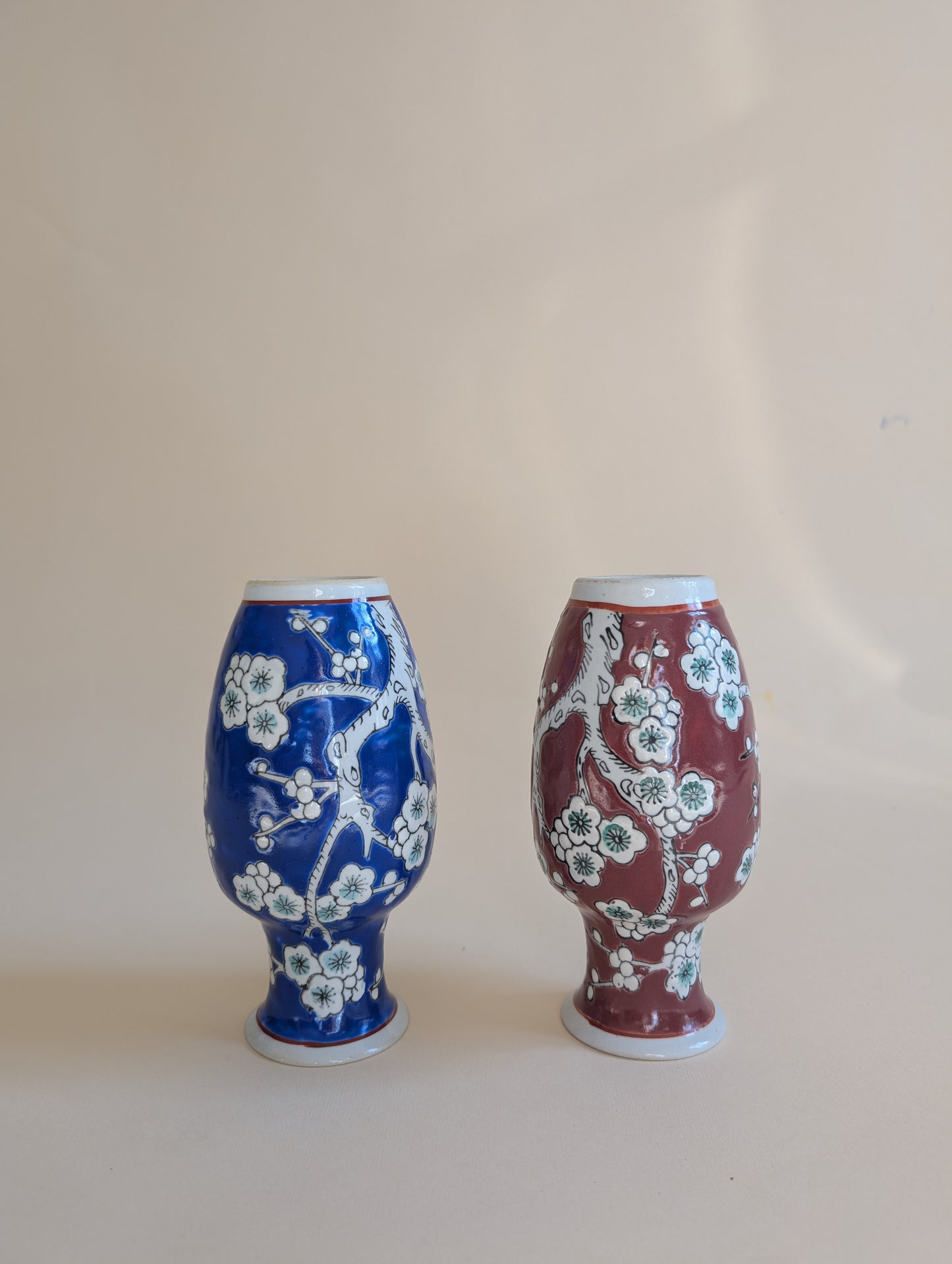Paire de vases en céramique