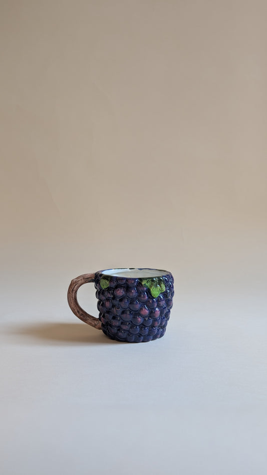 TASSE RAISIN EN BARBOTINE
