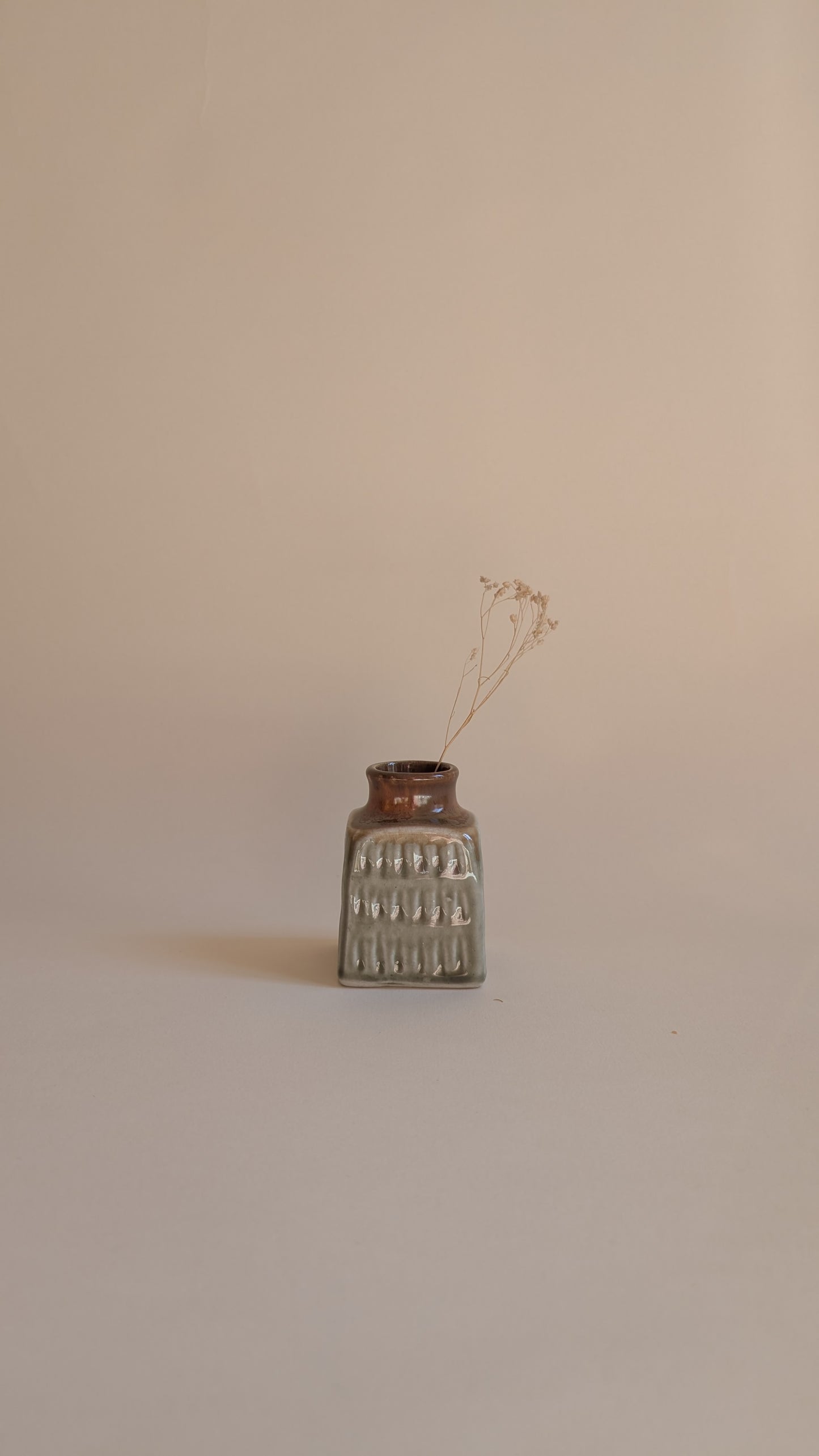 Petit vase en céramique