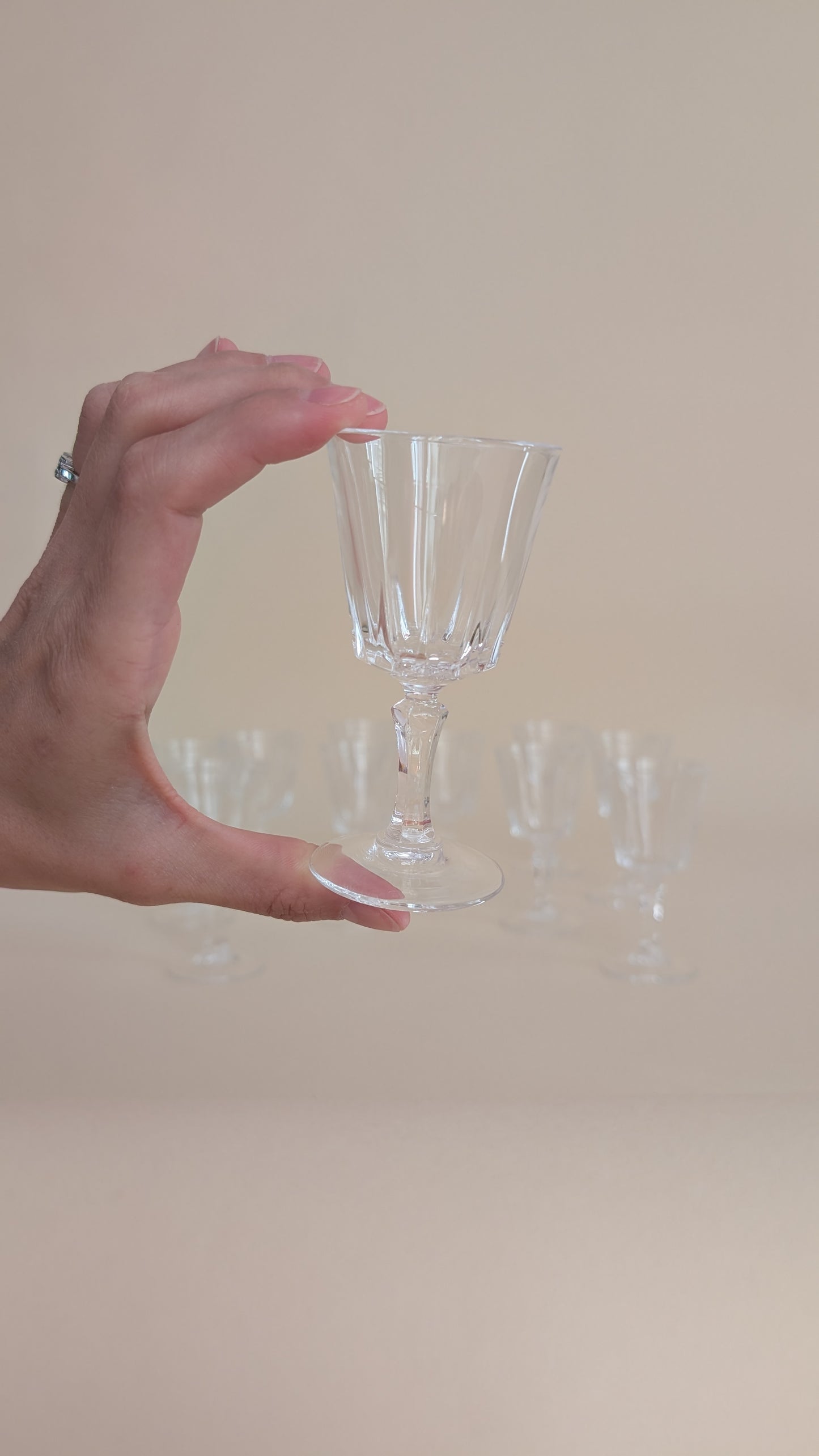 Ensemble de 11 verres en verre