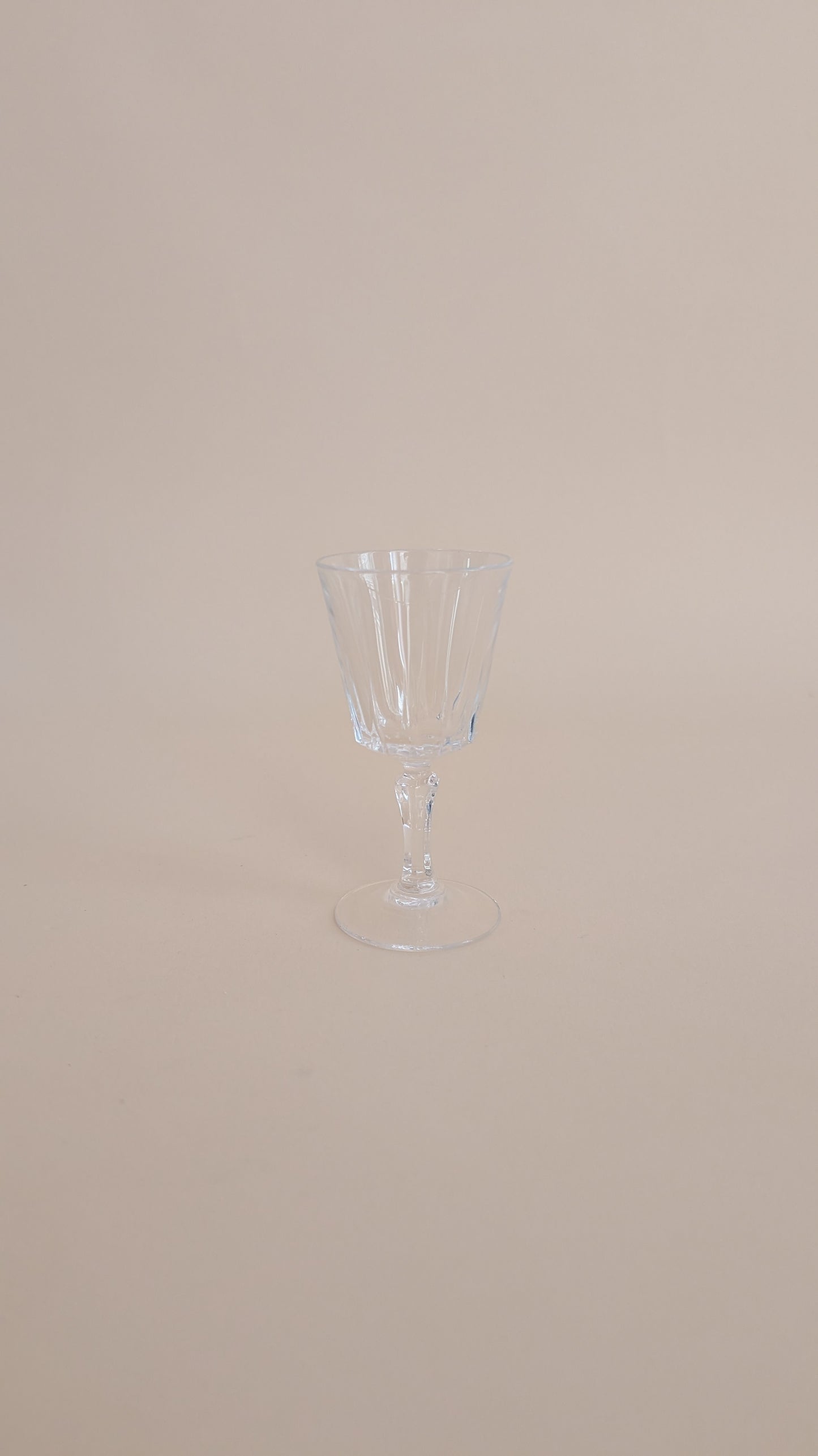 Ensemble de 11 verres en verre