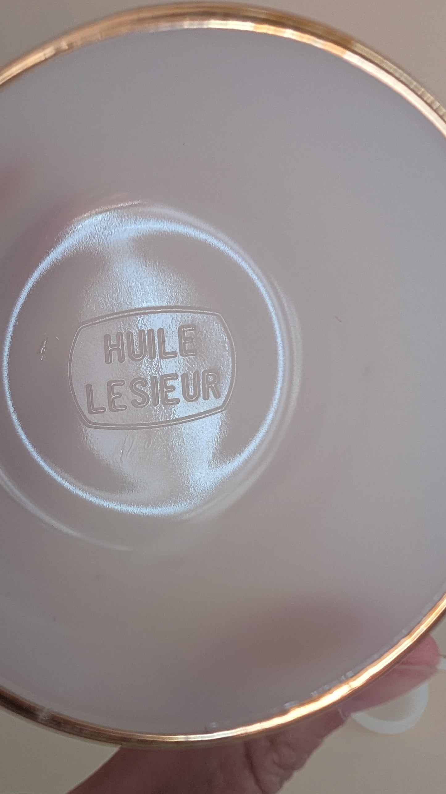 Ensemble de 9 coupelles, huile lesieur