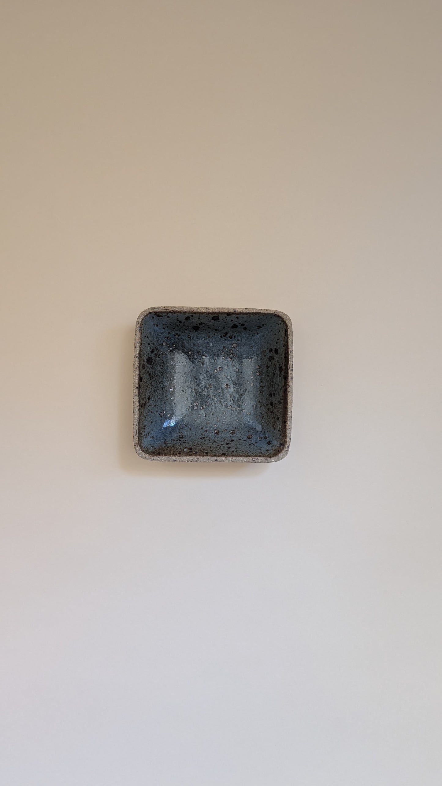 Vide-poche en grès