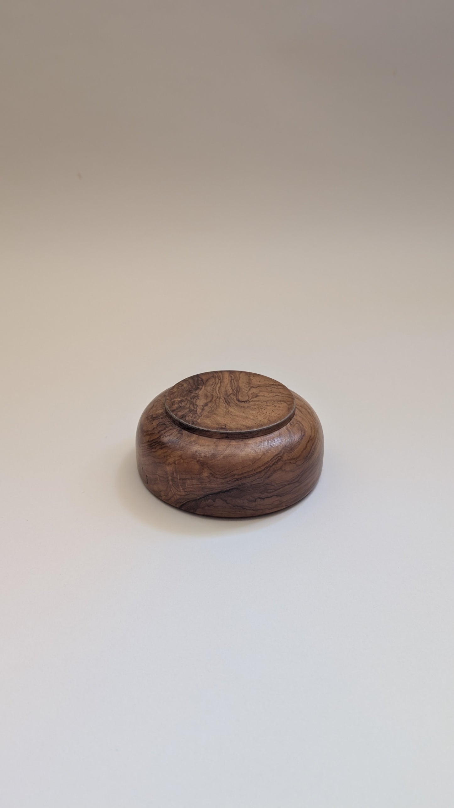Coupelle en bois d'olivier
