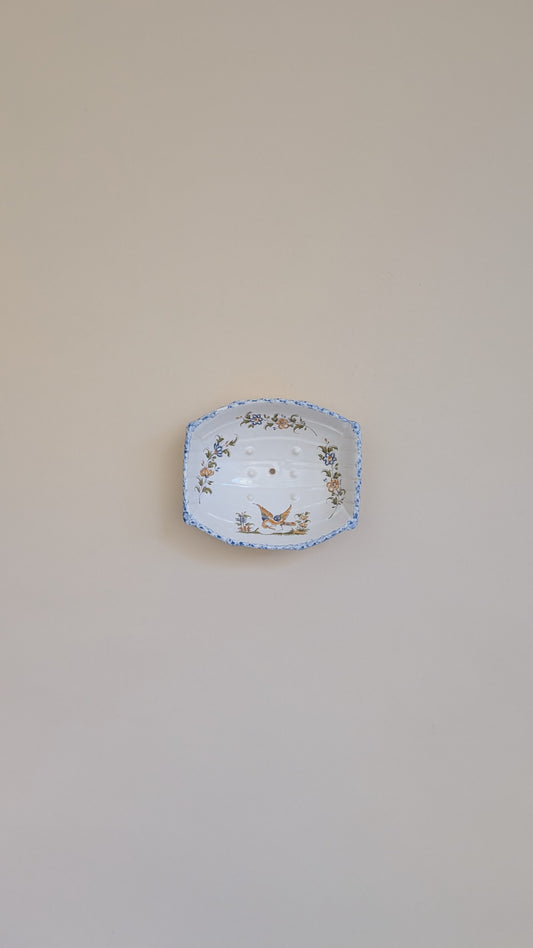 PORTE-SAVON, MOUSTIERS