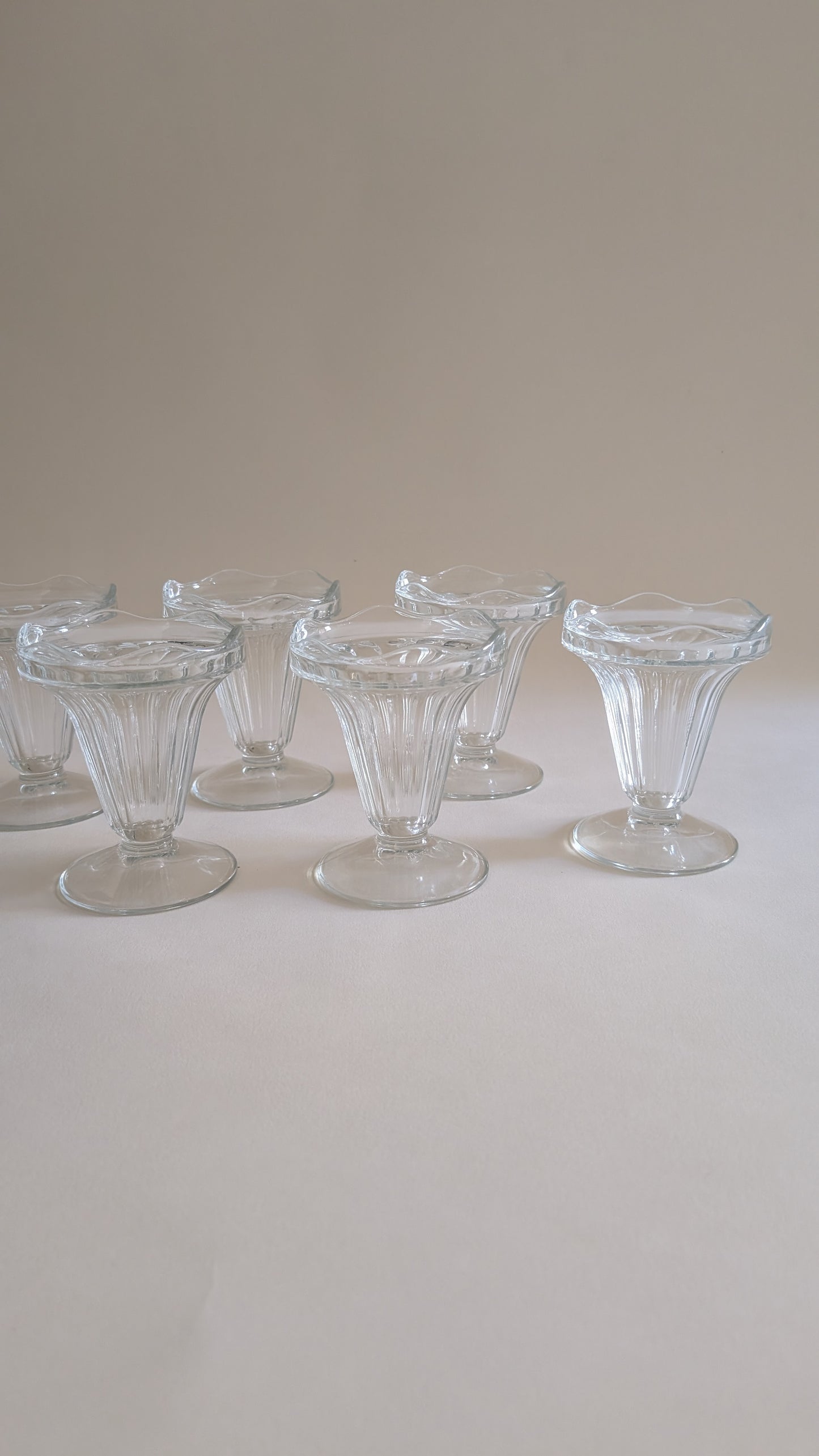 Ensemble de 6 coupes à glaces en verre