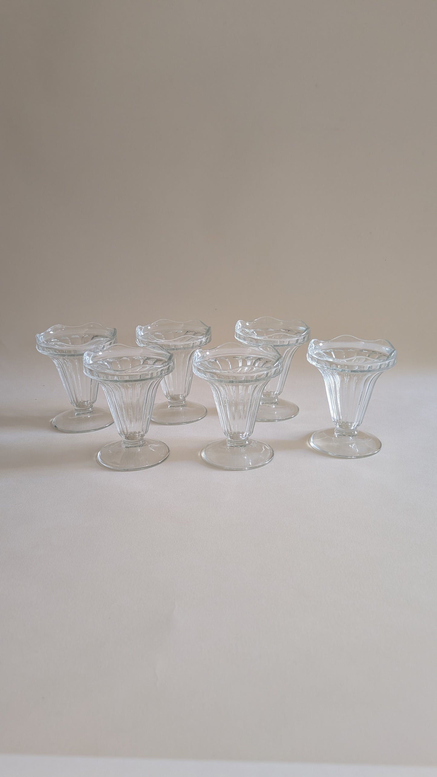 Ensemble de 6 coupes à glaces en verre