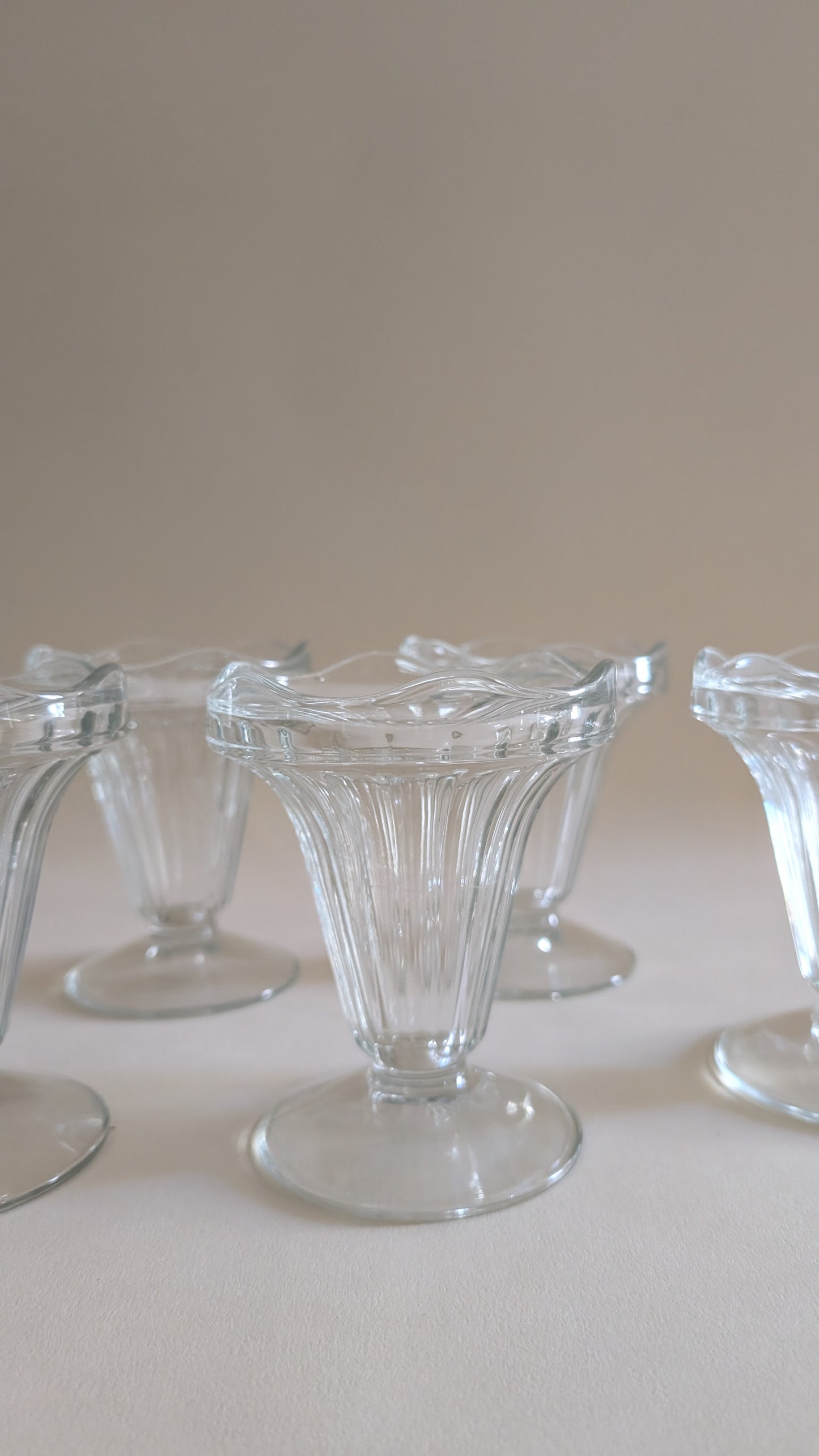 Ensemble de 6 coupes à glaces en verre