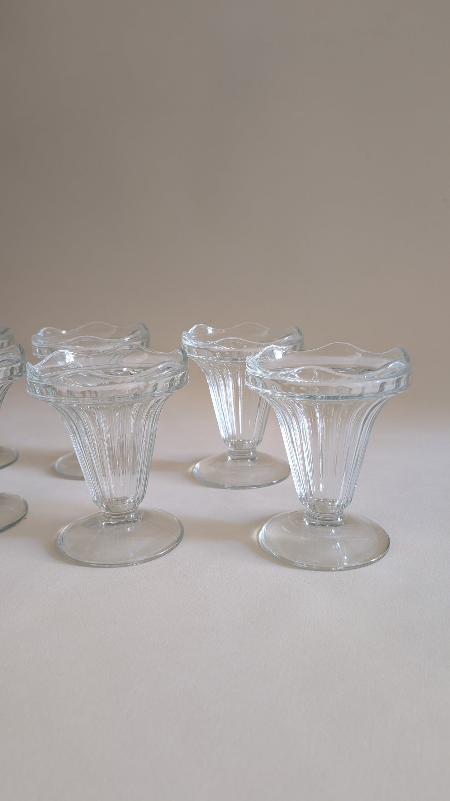 Ensemble de 6 coupes à glaces en verre