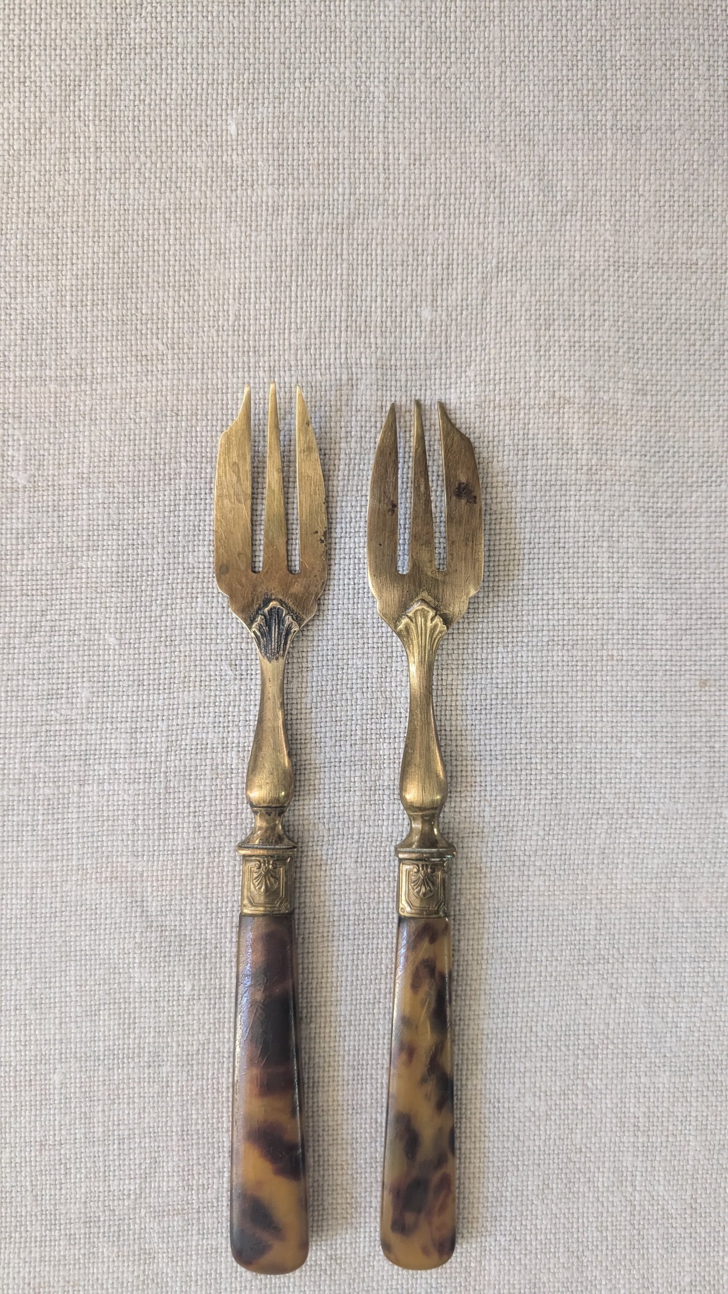 Ensemble de 12 fourchettes à gâteau anciennes