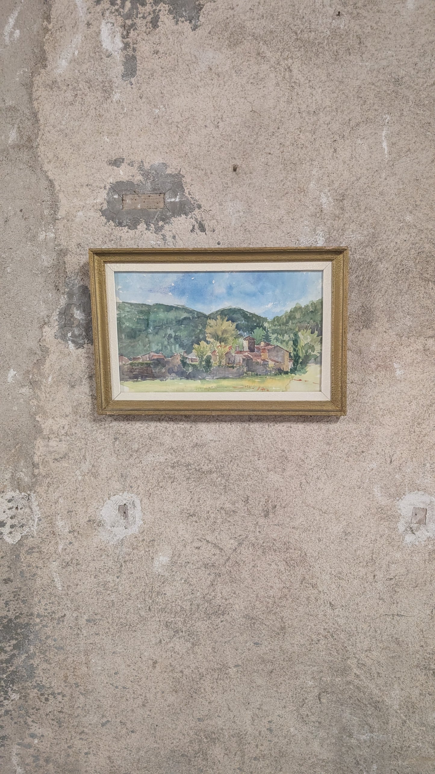 Aquarelle vintage – Village au pied des collines
