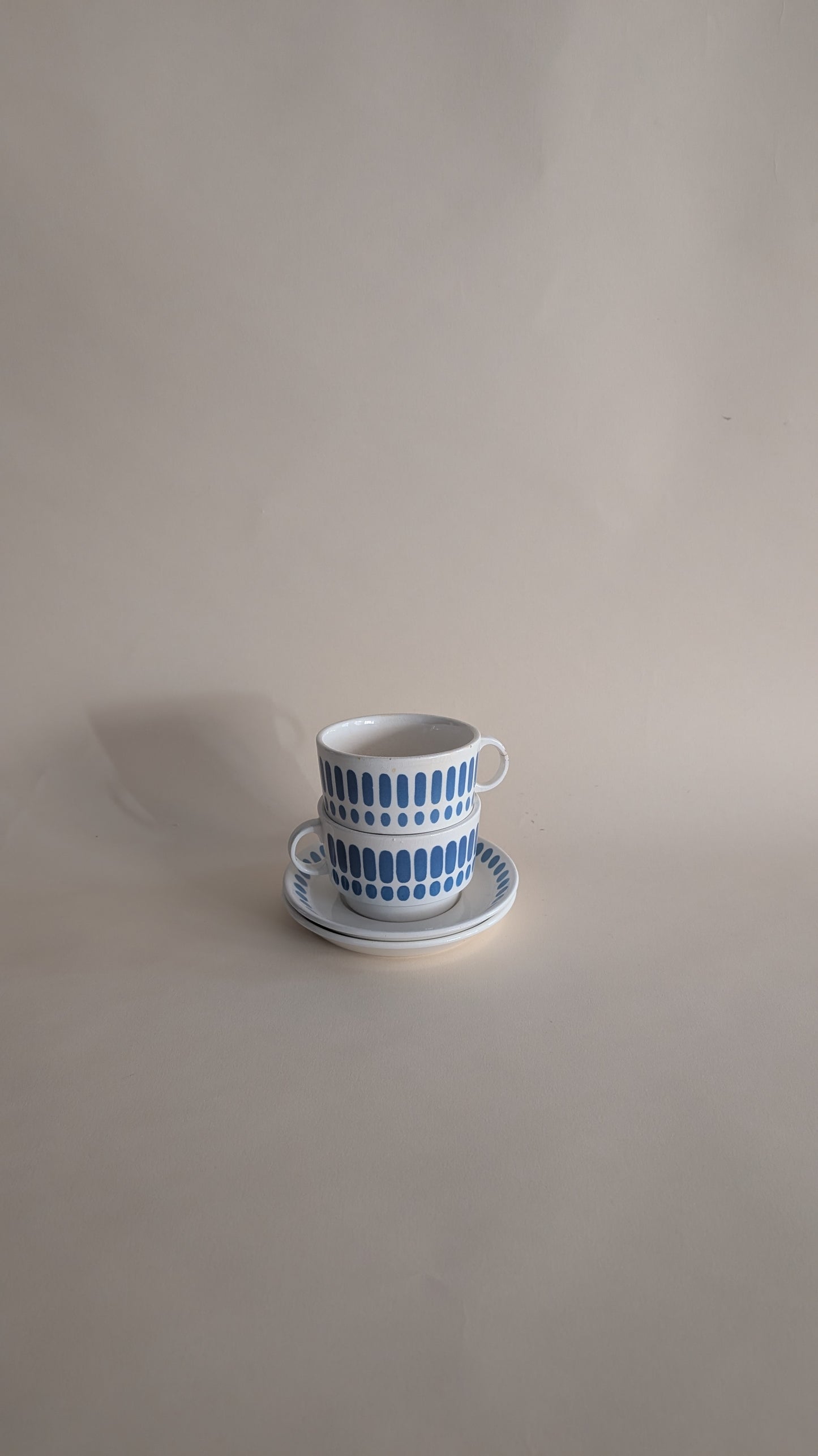 Duo de tasses Digoin Sarreguemines – modèle "Tartan"