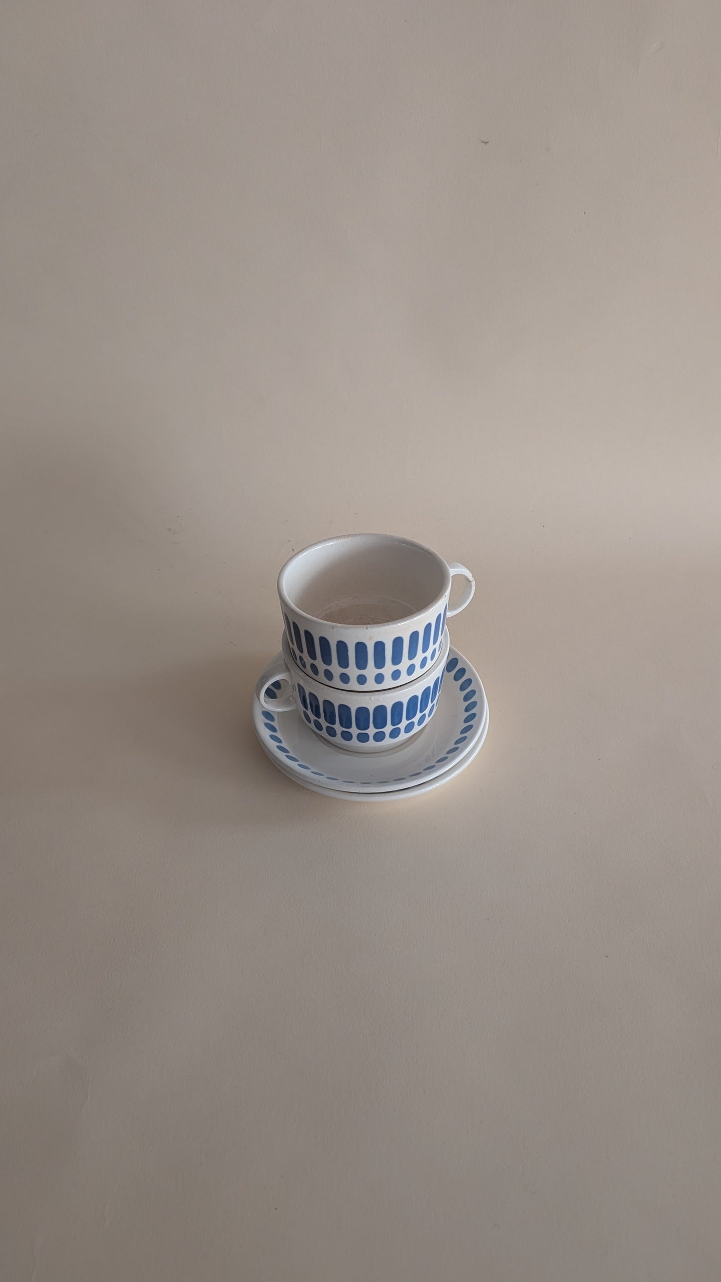 Duo de tasses Digoin Sarreguemines – modèle "Tartan"