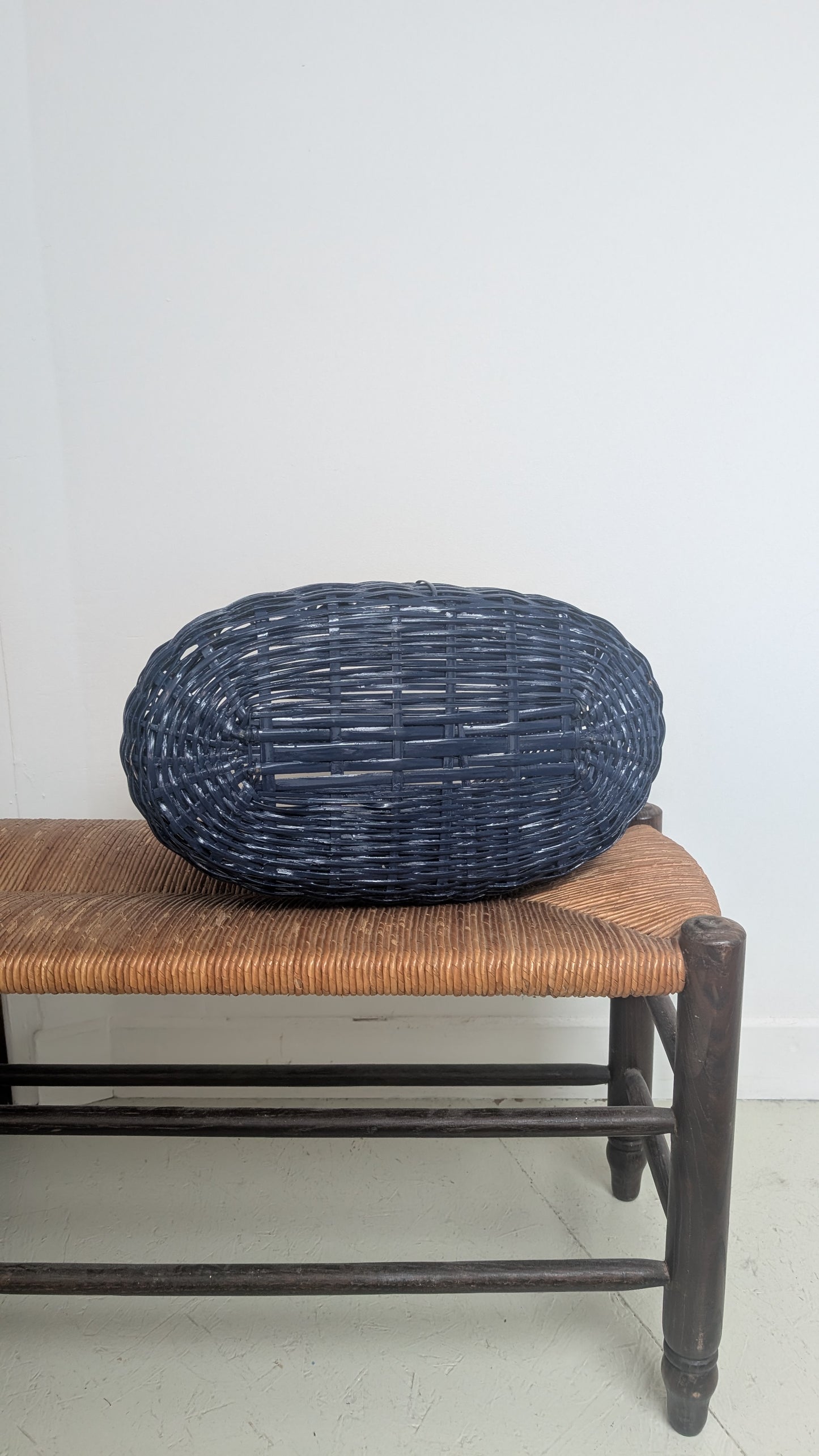 Panier en osier bleu