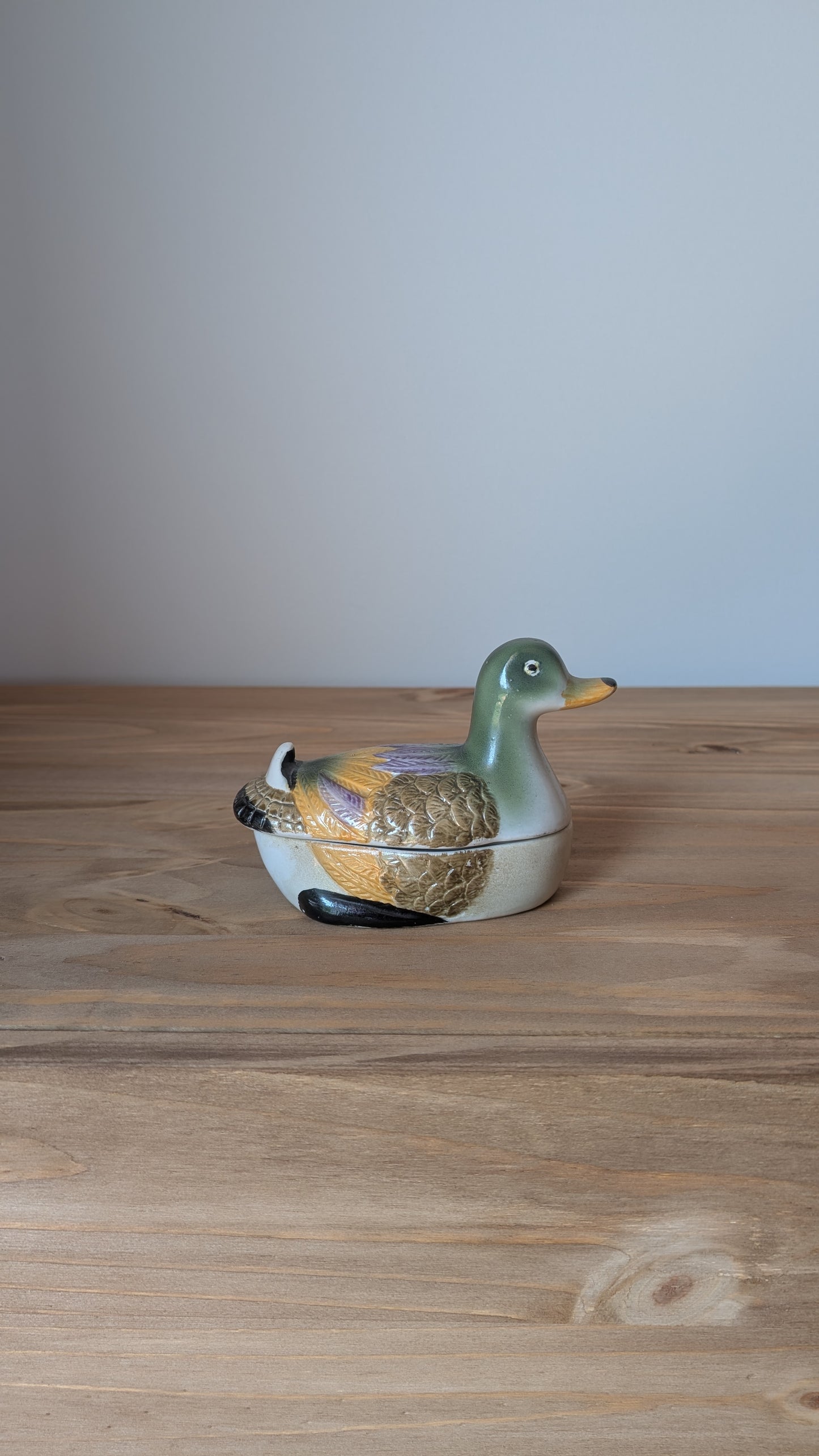 Petit canard en céramique
