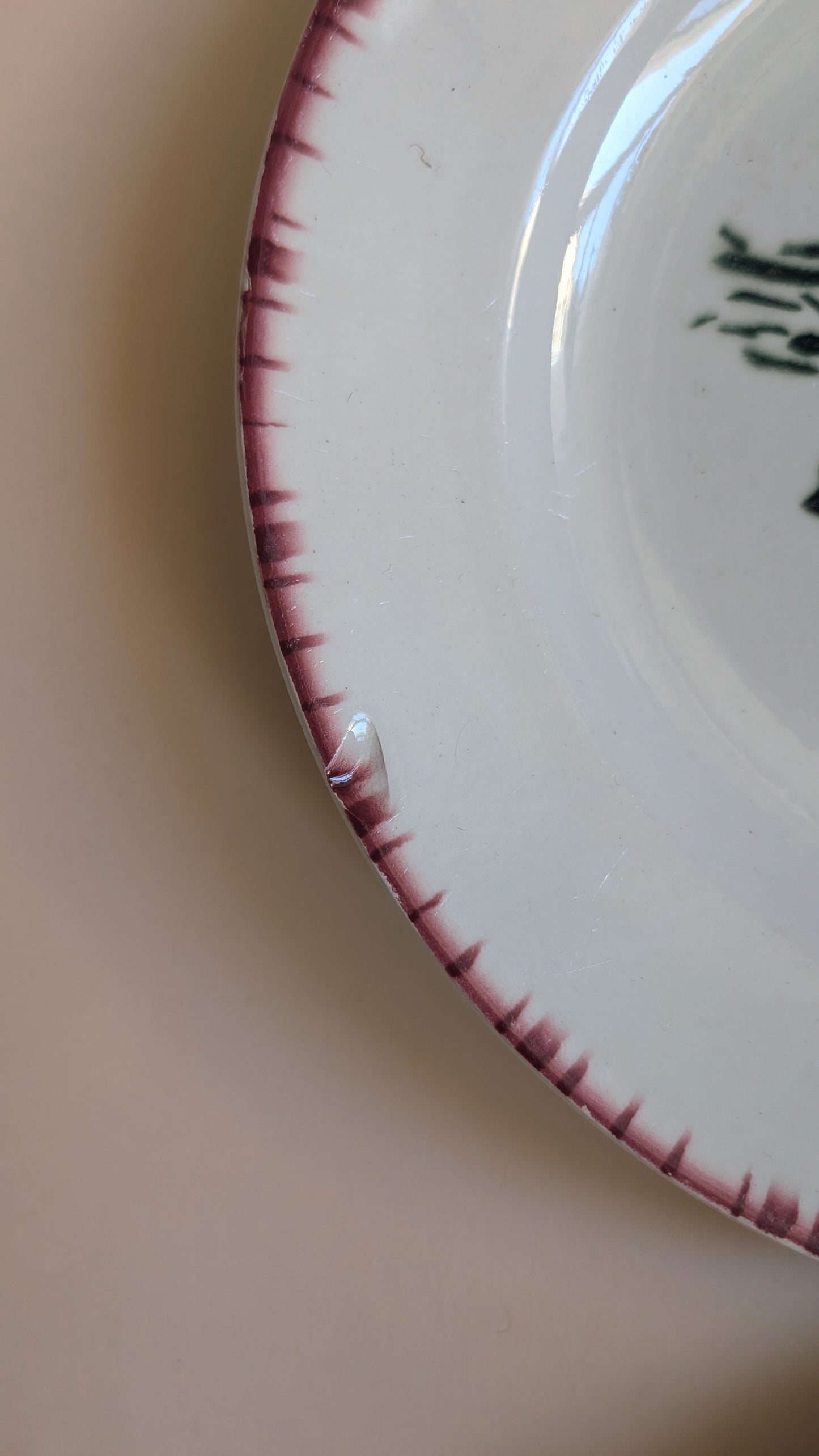 Ensemble de 7 assiettes Sarreguemines et Digoin, Yvette
