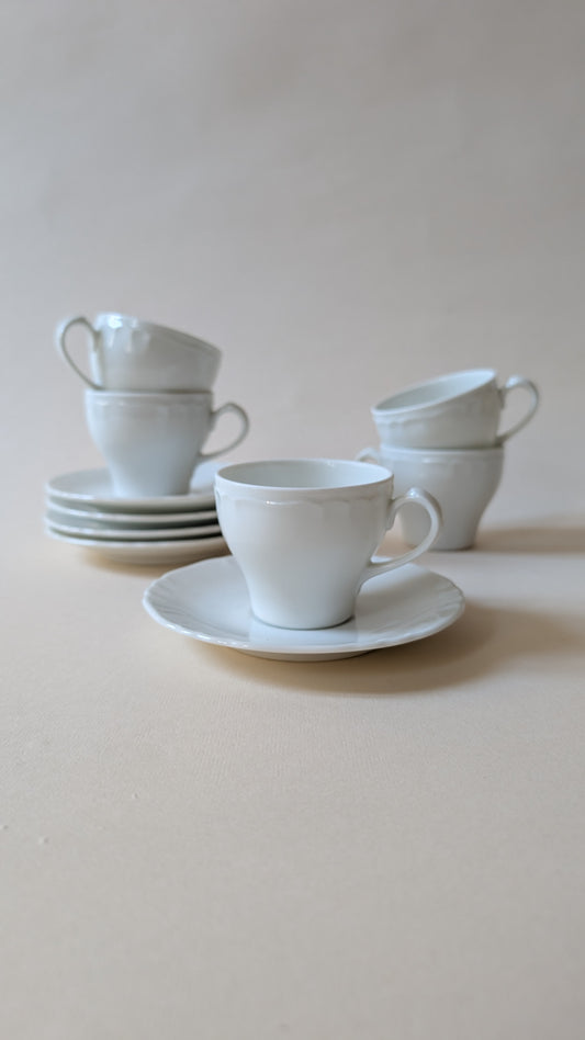 5 TASSES BLANCHES