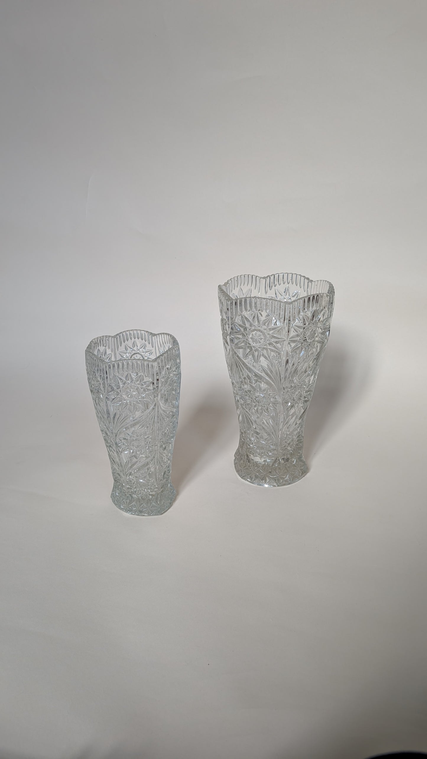 VASE EN VERRE CISELÉ