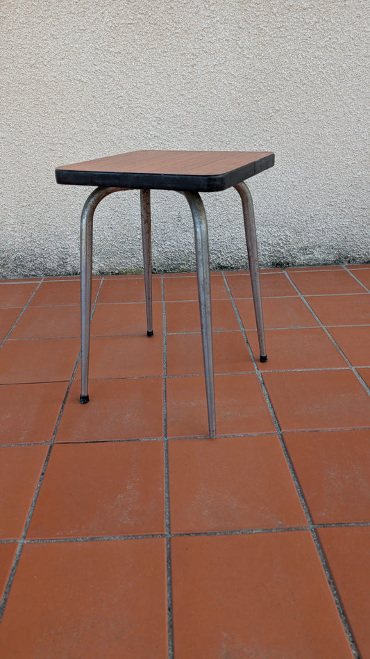 Tabouret en formica