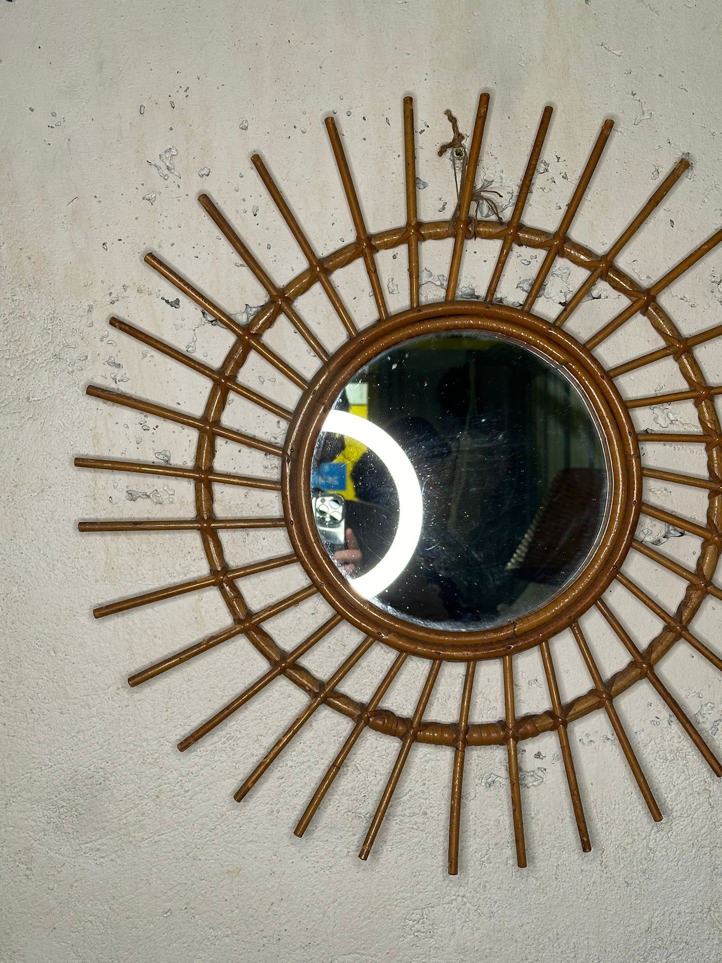 Miroir soleil en rotin vintage