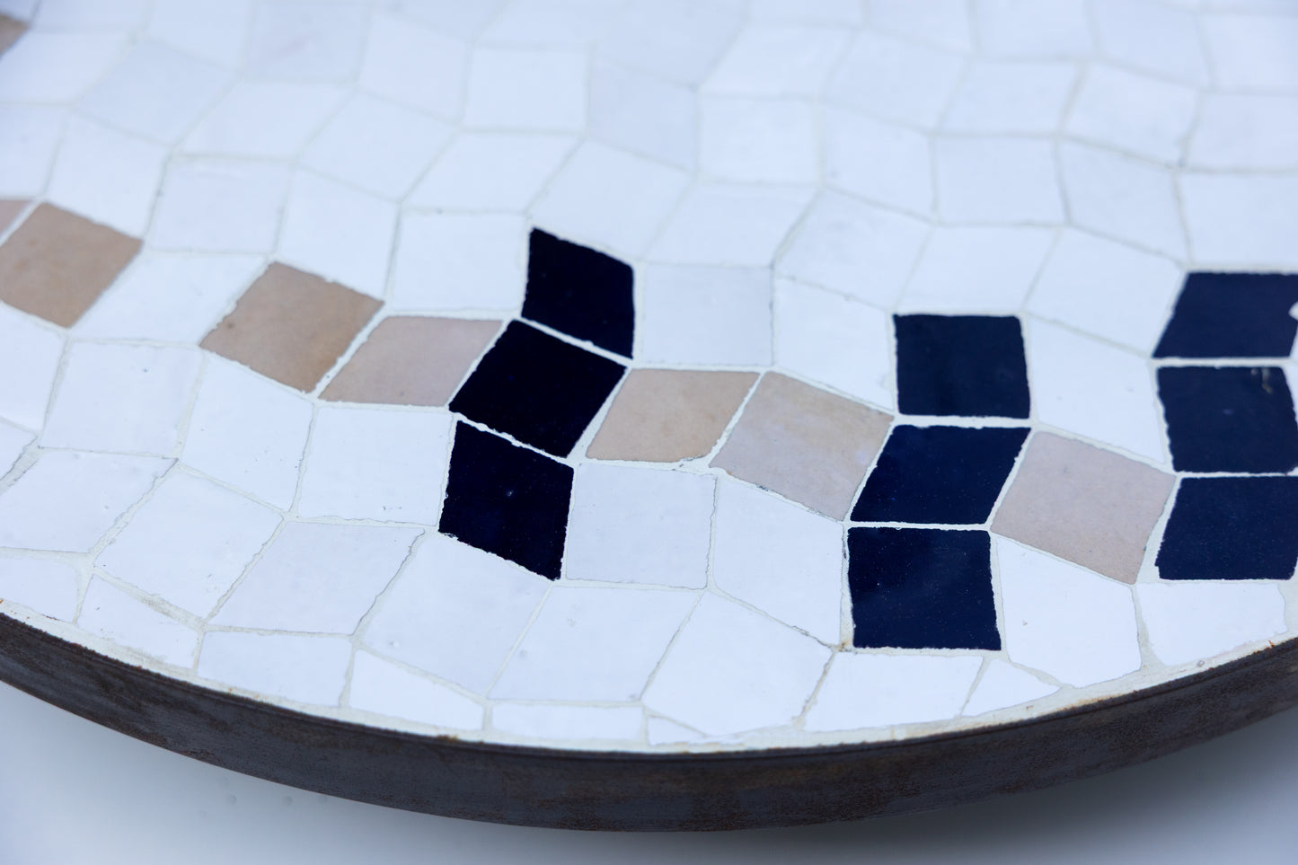 TABLE BASSE "ZOIZEAUX - JOUR" EN ZELLIGE PAR GAZELLE MOB