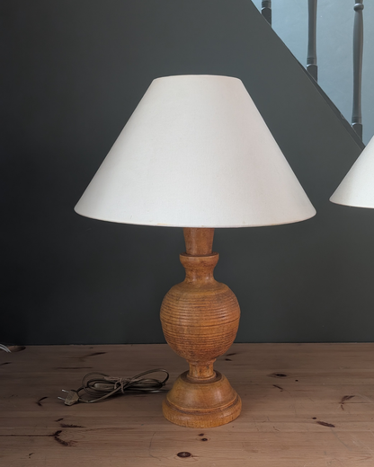 Paire de lampes vintage en bois tourné