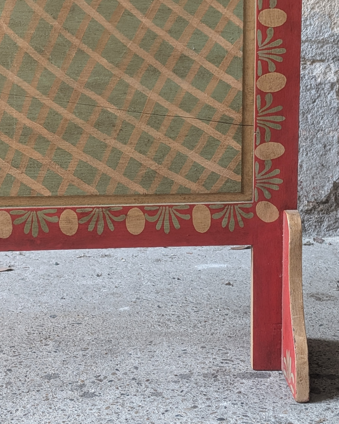 Tête de lit enfant peinte à la main