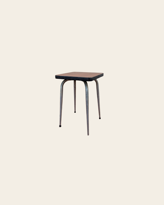 Tabouret en formica