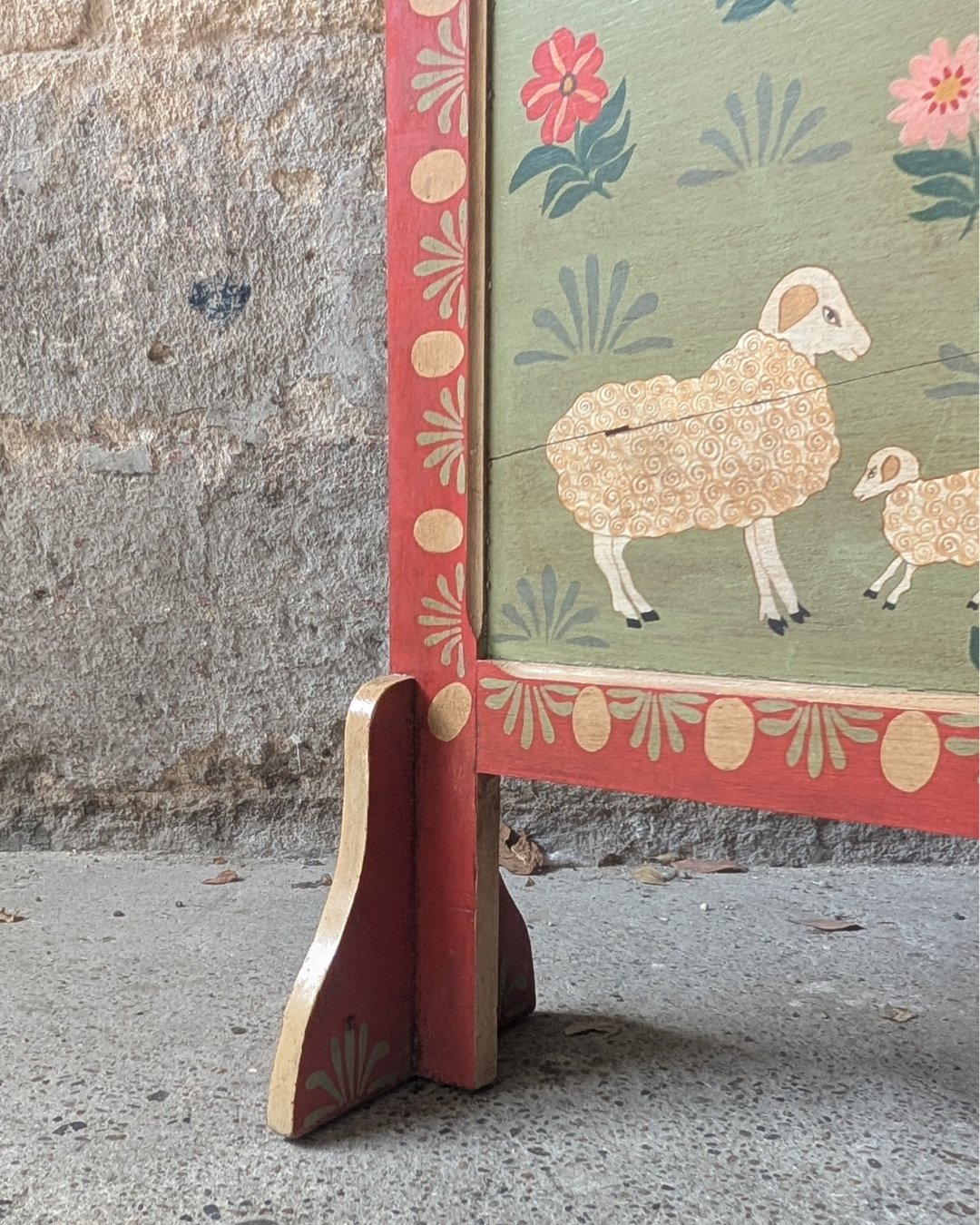 Tête de lit enfant peinte à la main