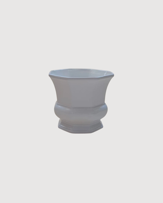 Cache-pot en céramique blanche