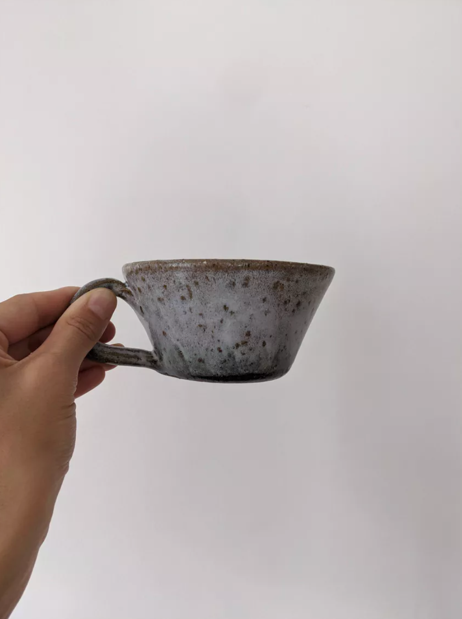Paire de tasses en céramique