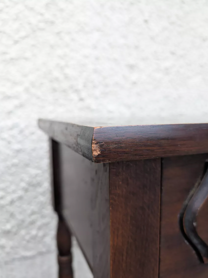 Paire de tables de chevet