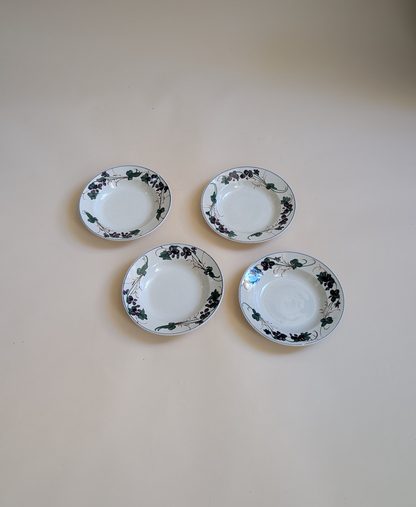 Ensemble de 4 assiettes creuses anciennes – Faïencerie de Gien