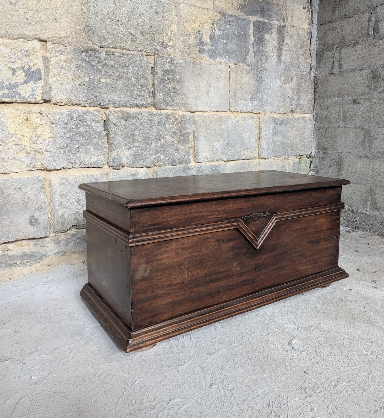 Coffre en bois