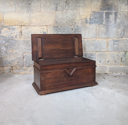 Coffre en bois