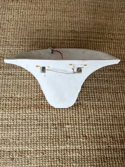 Paire d'appliques en plâtre, décor palmettes, XXe